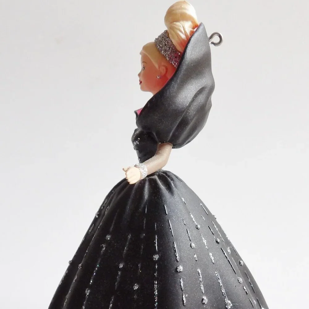 Hallmark Keepsake HOLIDAY BARBIE Collectors Ornament Vintage 1998 NEW